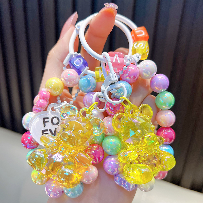 Cuentas de asiento osos colgantes de llaves de bolsos acrílicos exquisitos colgantes de llaves de automóvil colgantes pequeños regalos al por mayor