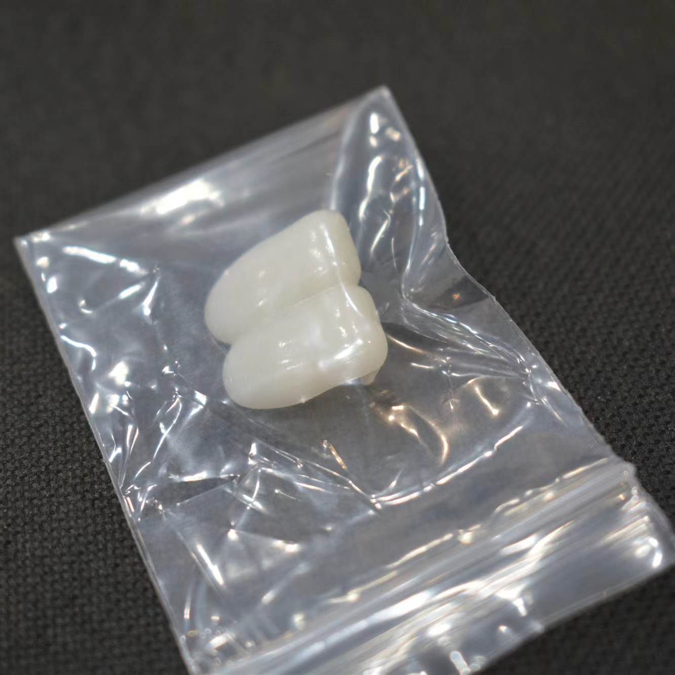 Halloween dientes falsos parodia dientes de conejo divertido dientes delanteros placa grande dientes Zombie dientes vampiro dientes afilados moda jugar