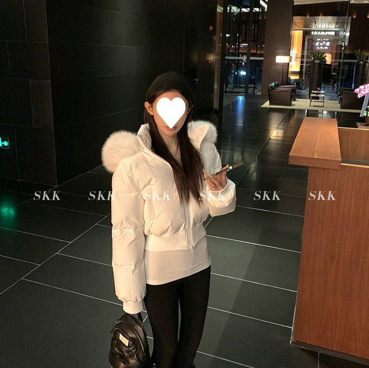 现货芬兰雪境 冬季毛领连帽白鸭绒收腰加厚短款羽绒服女外套|undefined