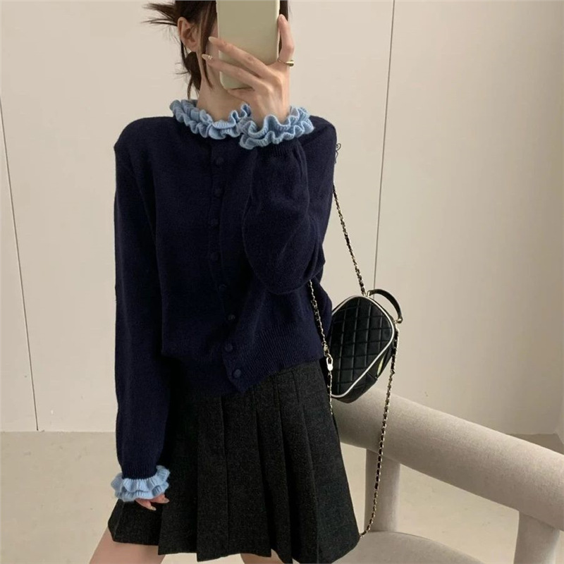 女士木耳边开衫圆领毛衣撞色包扣外套叠穿针织绒衫外搭