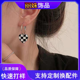 亚马逊跨境新款黑白格子网格圈形耳环复古气质耳饰女饰品礼物