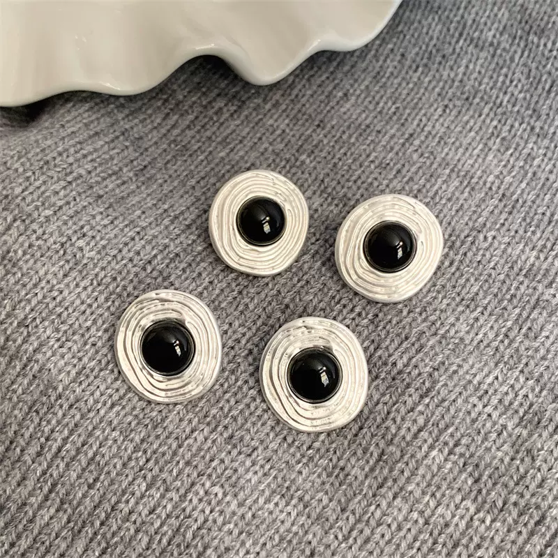 显脸小黑玛瑙银色圆圈气质大耳环蚊香盘耳夹轻奢高级感方圆脸耳饰