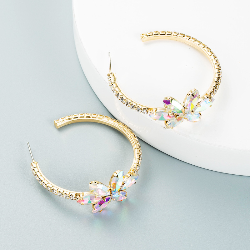 Cross-border Simple Alloy Inlaid Color Rhinestone Flower Earrings Trend High-end Sense C-shaped Earring display picture 3