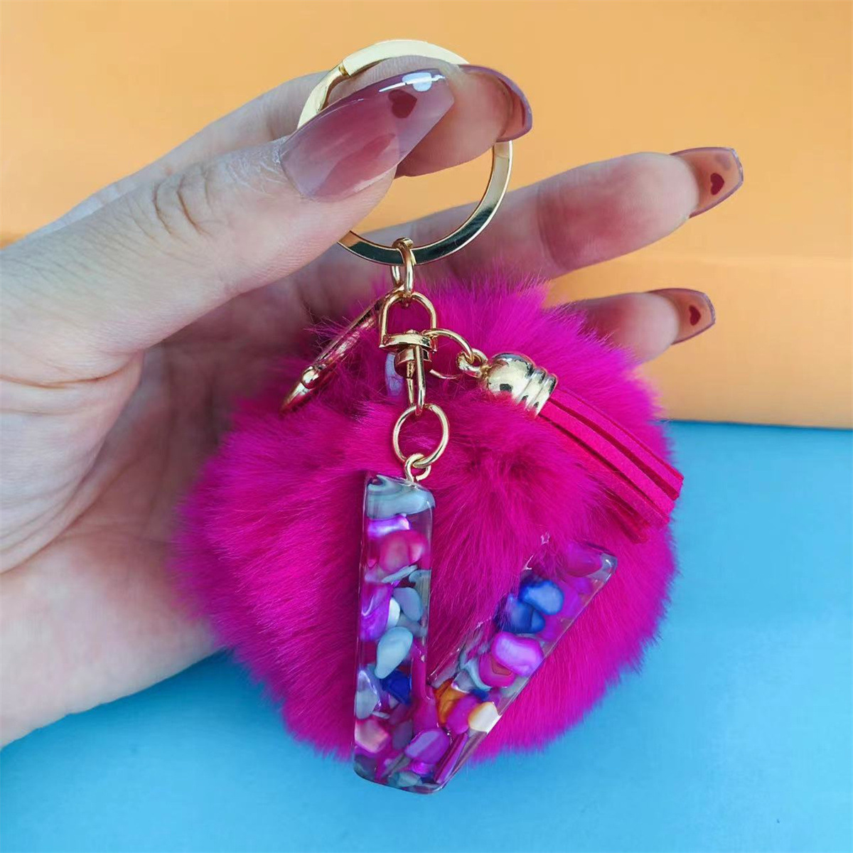 32g Weight Bag Pendant, Keychain Classification 1 Piece Quantity Holiday, Party Occasion Resin Material Letter, Hairball Pattern Unisex Gender Simple Style, Commute Style Simple Style Commute Letter Hairball Resin Unisex Bag Pendant Keychain 5