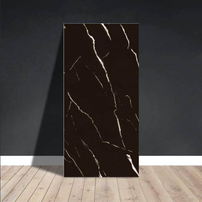 Fábrica de suministro directo de imitación de mármol azulejos de pared autoadhesivo a prueba de agua a prueba de humedad pegatinas de pared suministro transfronterizo placa de plástico de aluminio