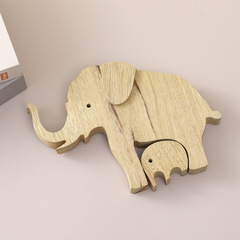 Cross-border best-selling Mother's Day gift wooden handicraft elephant mother and child wood carving desk accessory decoration wholesale