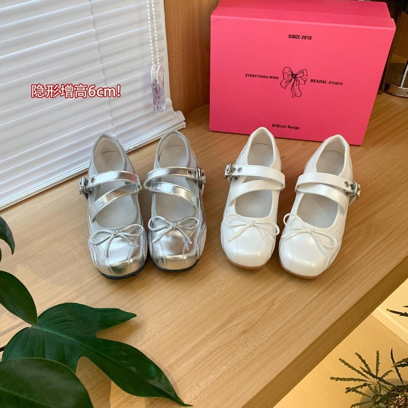法式银色芭蕾舞鞋女2025年夏新款软底绑带玛丽珍鞋配裙子浅口单鞋|undefined