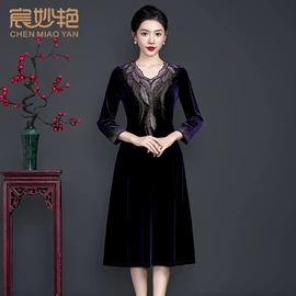 中老年休闲套装;连衣裙;旗袍