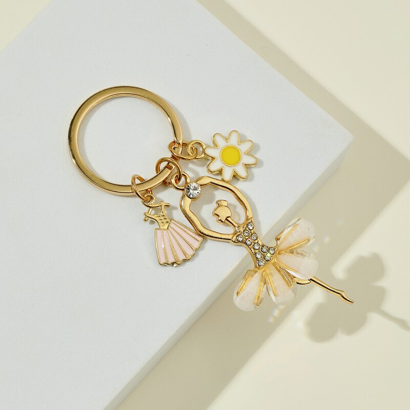 Korean Style Elegant Dancing Girl Keychain Creative High-end Acrylic Key Chain Accessories Car Bag Hanging Accessories