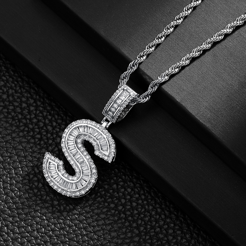 Hip-hop cross-border colgante de letras azúcar de cristal collar de zircon explosión ins joyería personalizada nicho diseño colgante para hombres y mujeres