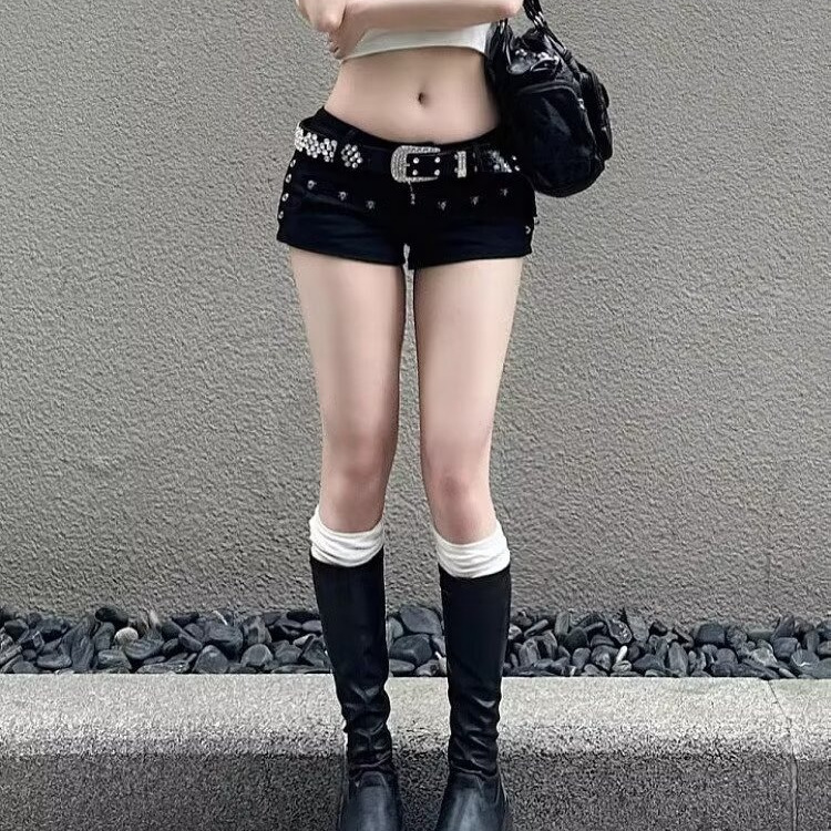 American Style Spice Girls Y2K Shorts Black 2024 Summer New Sexy Low Waist Hip Stud Denim Super Shorts Women