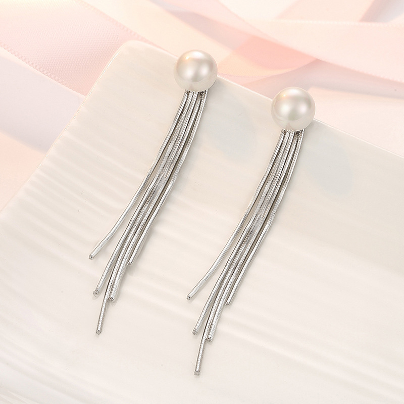 Long earrings pearl