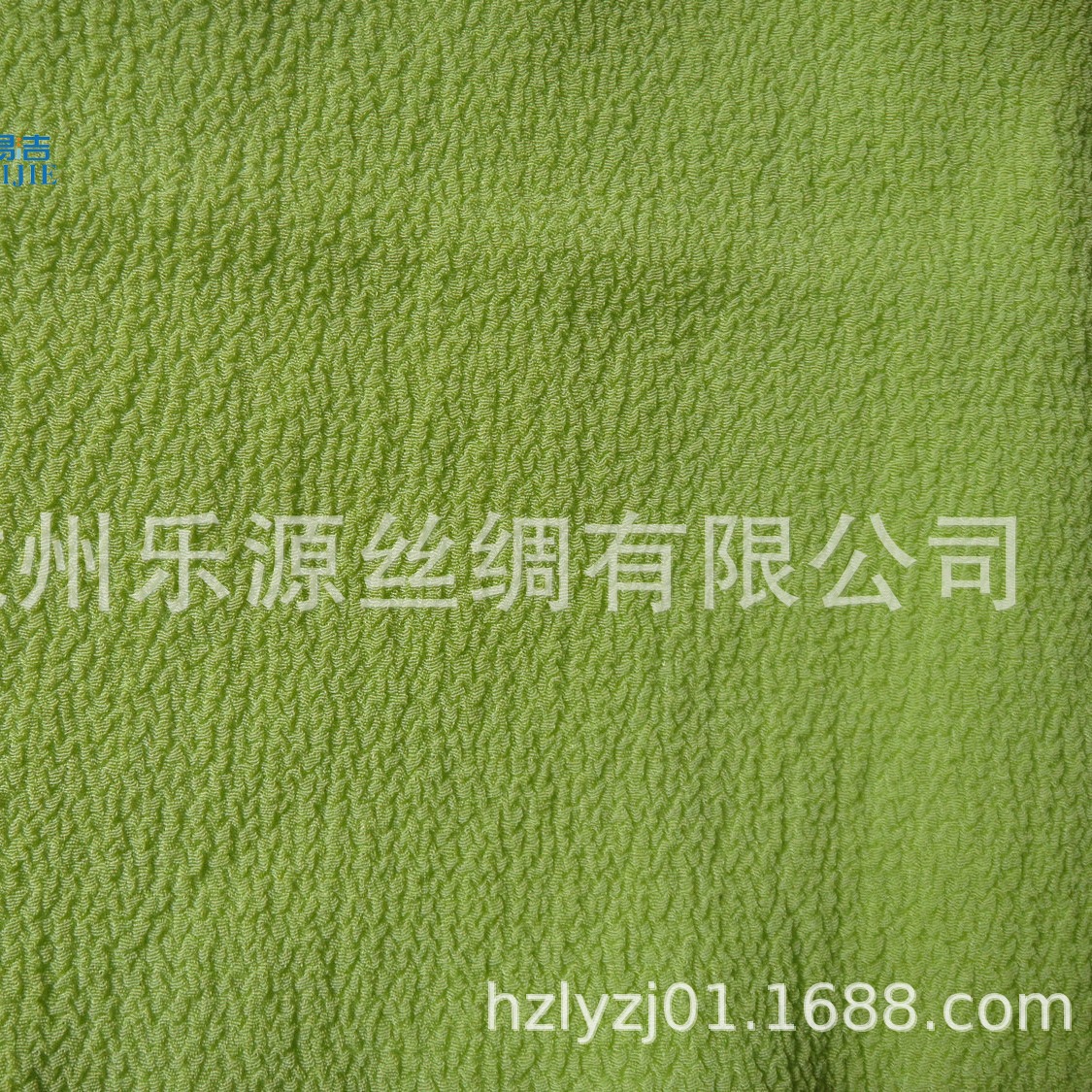 Long back towel for bathing and bathing with pull back strips for…