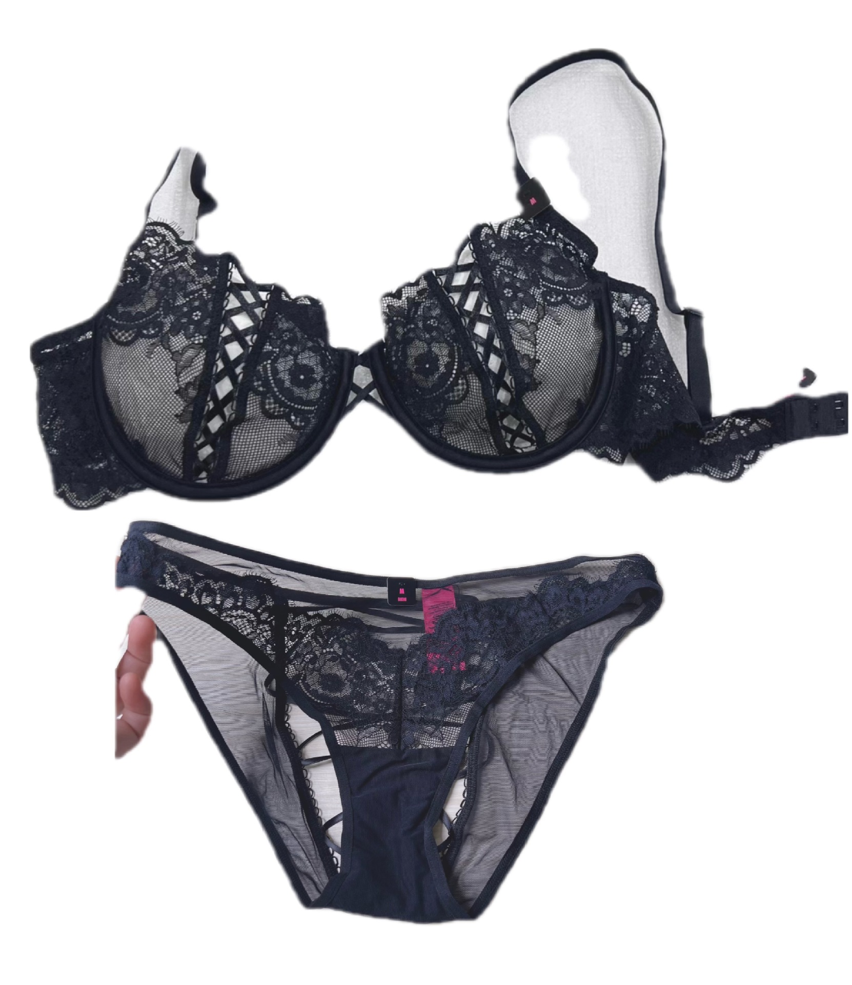 Lasenza sexy ultra-thin breathable hollow lace inner bra set with black mesh and transparency_voghion.com