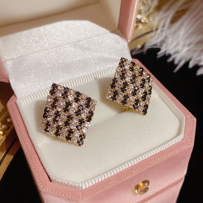 retro burgundy small universal earrings
