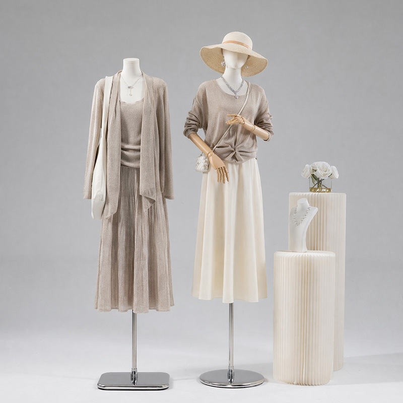 Women's Half-Body Mannequin Prop, Fabric-Covered, Flat Body, Supermodel Style, Adjustable Stainless Steel Base, Clothing Display Stand Women's Half-Body Mannequin Prop, Fabric-Covered, Flat Body, Supermodel Style, Adjustable Stainless Steel Base, Clothing Display Stand