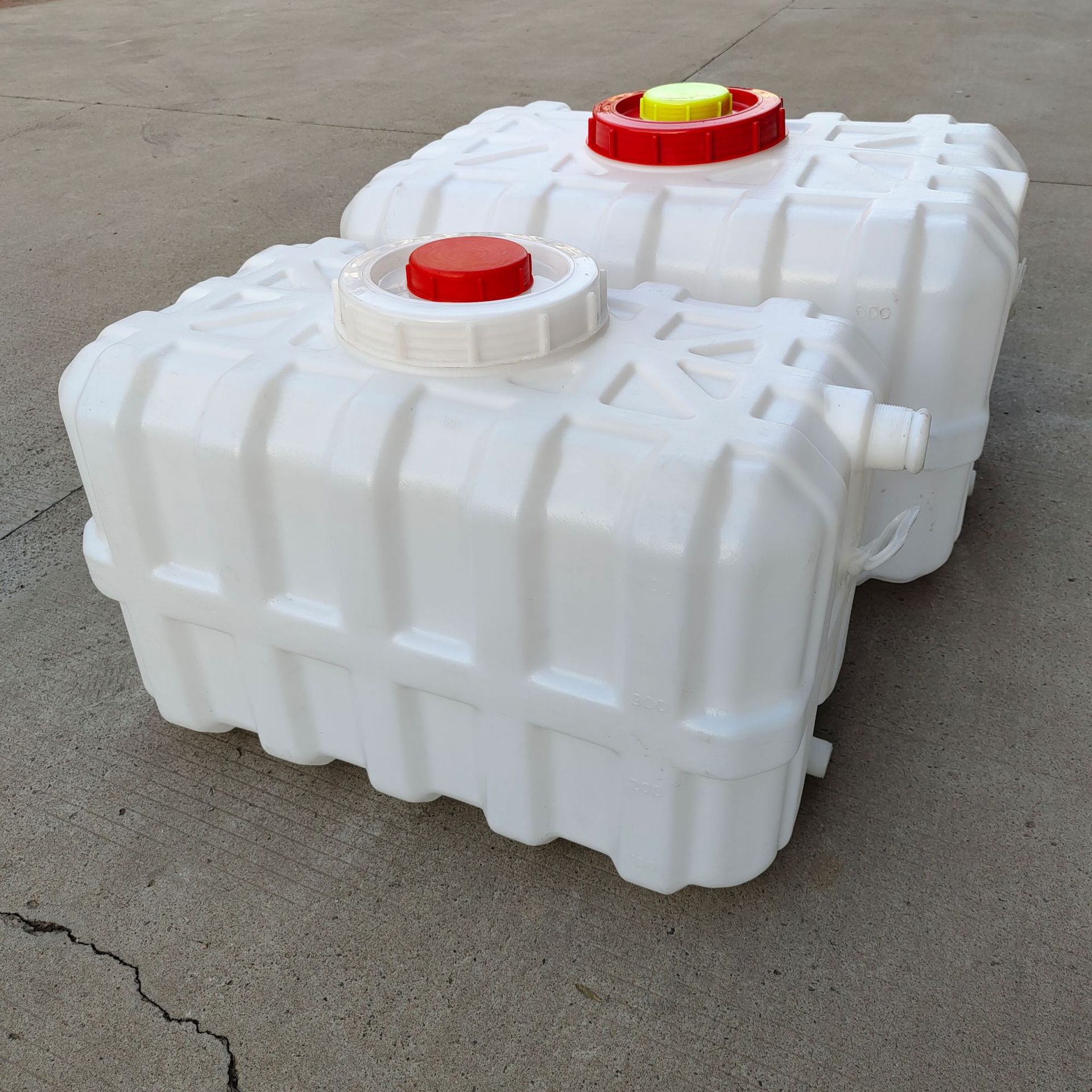 方卧塑料桶塑胶方箱晒水桶洒水桶农用扁方酵素桶长方形卧式储水罐