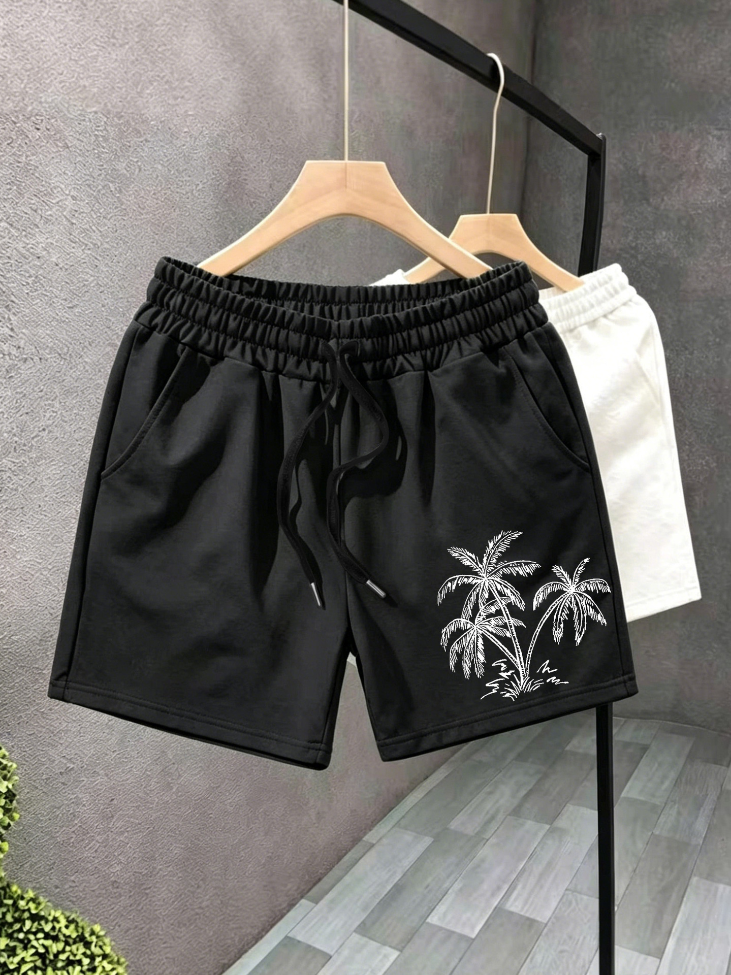 Men's Coconut Tree Print Swim Trunks Quick Drying Beach Shorts_voghion.com