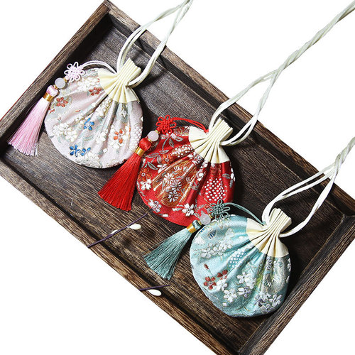 Gold silk palace tassel sachet Dragon Boat Festival ancient style sachet empty bag sachet repellent hanging neck car pendant