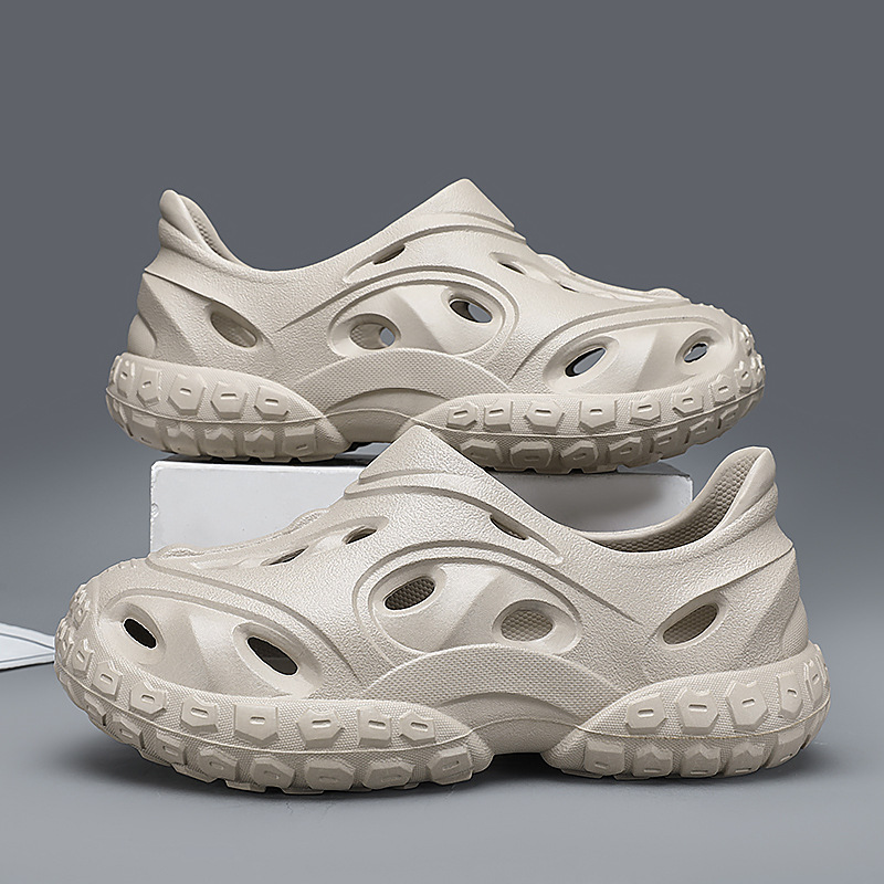 Zapatos para hombres Sandalias especiales para conductores Verano 2025 nuevos zapatos de playa antideslizantes para conducir zapatos con agujeros transpirables para hombres