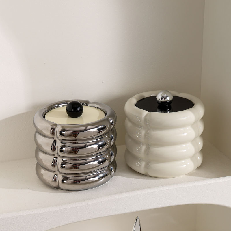 High-looking desktop trash can living room coffee table office bedside desk sanitary bucket with lid cute bedroom small size