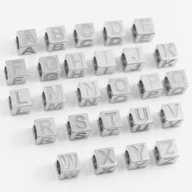 跨境不锈钢字母手串diy珠子刻字26英文字母穿孔手链项链材料散珠