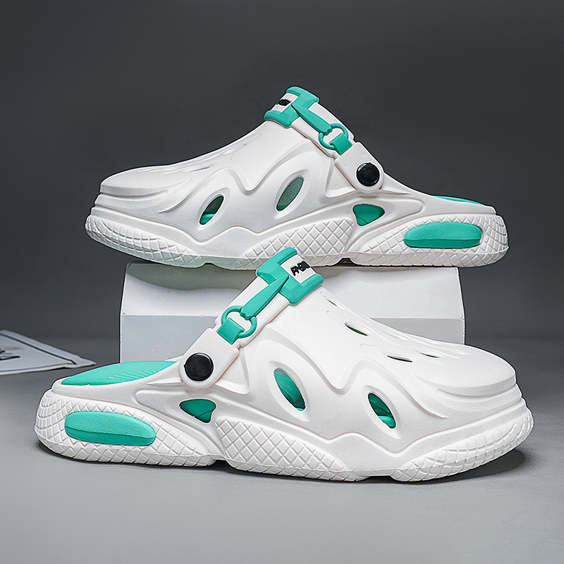 Zapatillas Baotou para hombres en verano, zapatos de agujero de playa 2024 nuevas sandalias casuales transfronterizas de tamaño grande para hombres