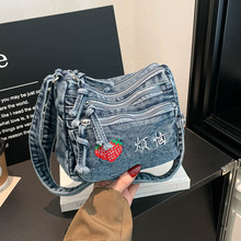 ţ�в���������Ůʿ�μ�б����͹Ű���Ů���p�ݰ�ͨ�ڰ��͹��mɫ