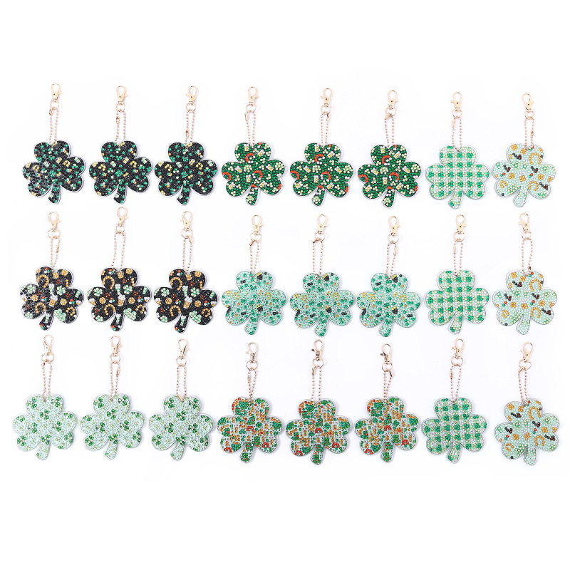Cross mirror 24 pieces round diamond-shaped art double-sided DIY handmade mosaic painting keychain Clover Cross mirror 24 pieces round diamond-shaped art double-sided DIY handmade mosaic painting keychain Clover