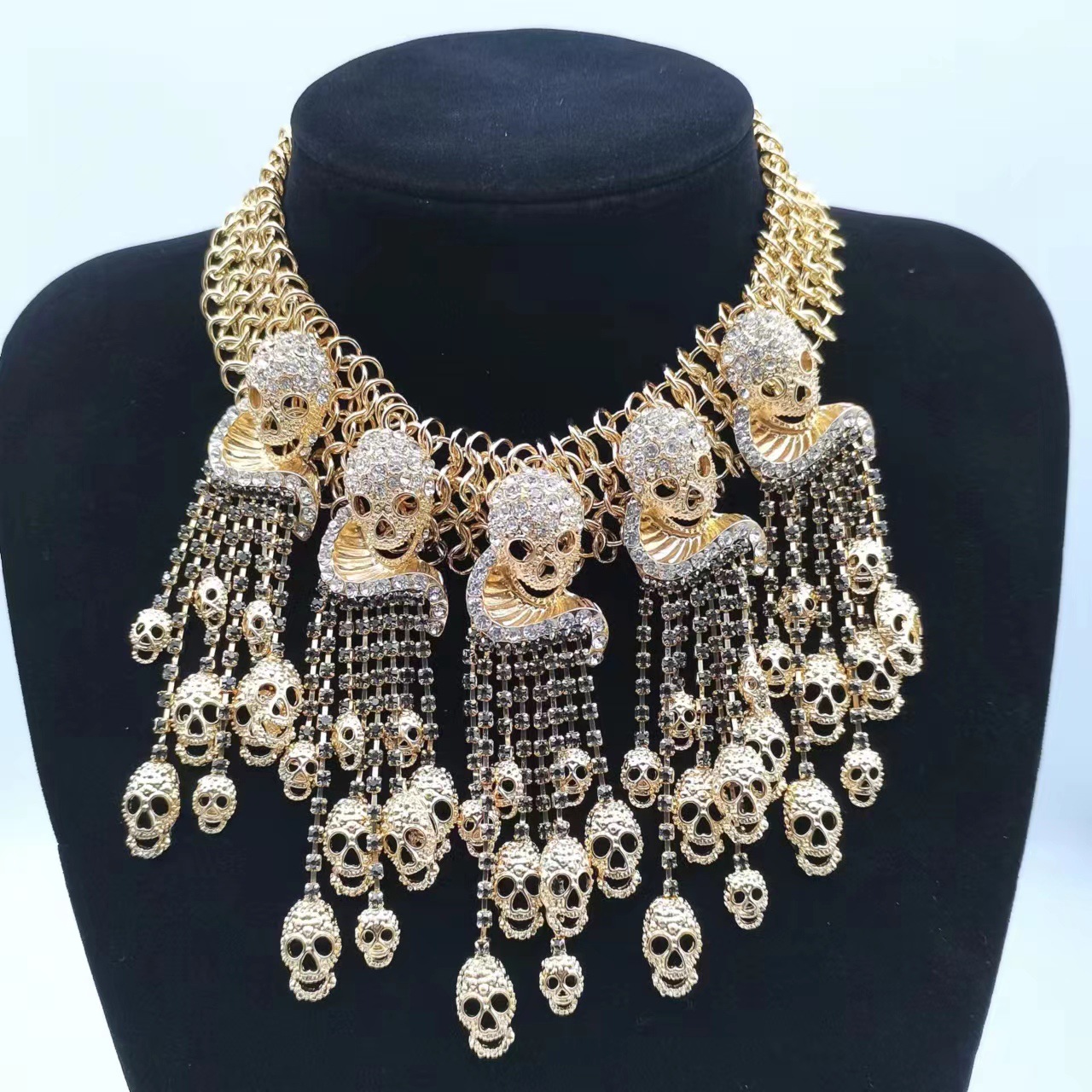 Collier à la mode et luxueux avec pendentif en forme de crâne et de diamants pour Halloween, cadeau d'Halloween_voghion.com