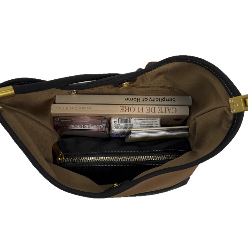 Bolsa de pan retro de terciopelo esmaltado de mujer coreana color combinado simple bolso de cubo de transporte 2025 nuevo estilo de alta sensación bolso de hombro