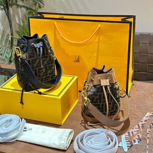 �W���羳F����Ʒ���������ɫ�Mӡ�����KˮͰ�����б��μ�Ů��