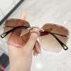 Fashionable square sunglasses, glasses solar-powered, 2021 collection, gradient