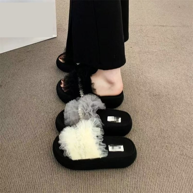 Zapatillas de malla de encaje para mujeres de verano nueva moda versátil muffin base casual ligera y cómoda zapatillas frías