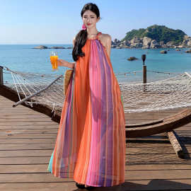 海边旅游度假风吊带裙女款多巴胺彩虹条纹挂脖无袖宽松长款连衣裙