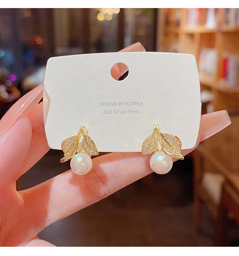 Fashion Leaves Copper Plating Inlay Pearl Zircon Ear Studs 1 Pair