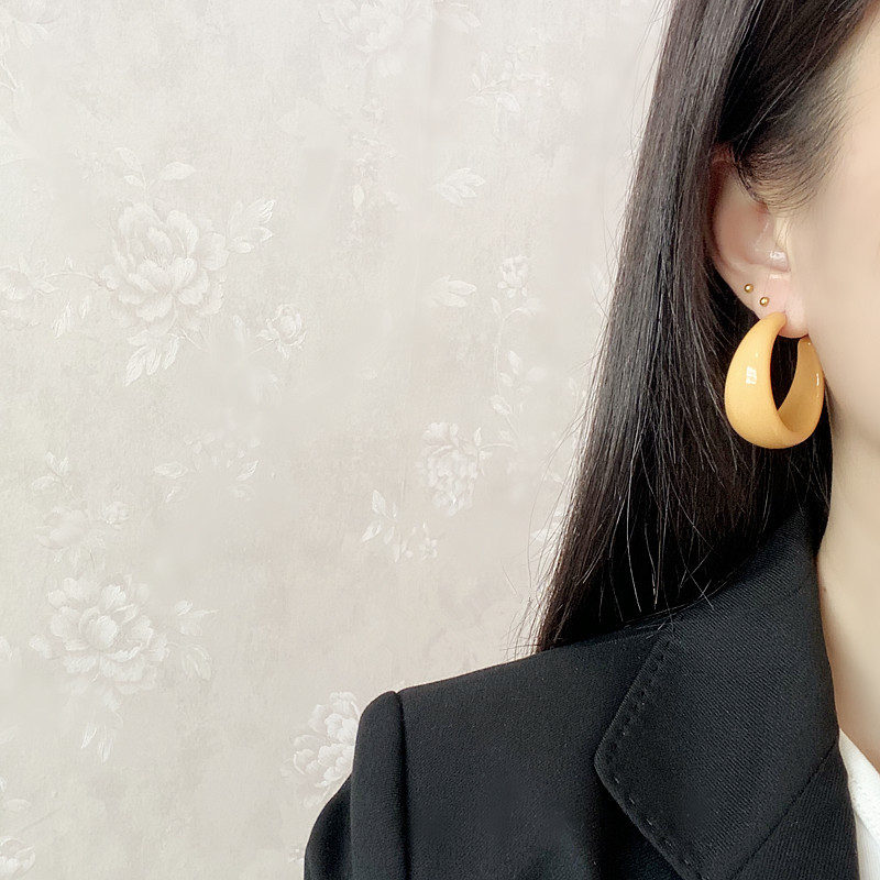 Retro C Shape Solid Color Metal Womenu0027S Ear Studs 1 Pair