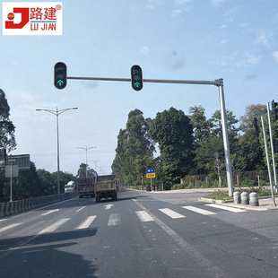 Single cantilever L-shaped traffic signal light pole octagonal hot-dip galvanized bar cross road LED traffic light column