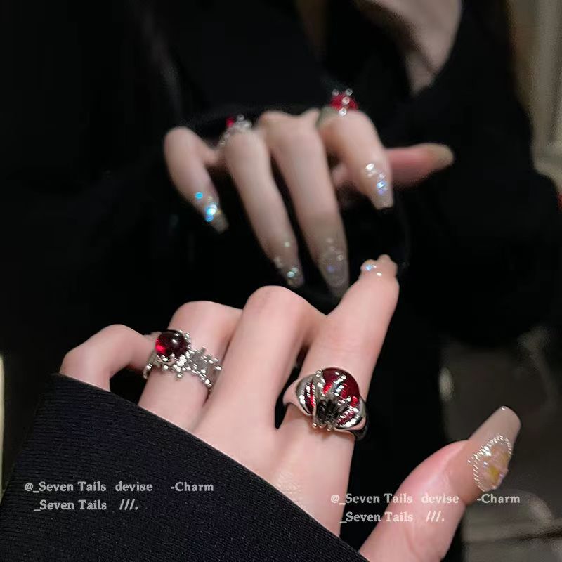 Anello aperto da donna con zircone rosso stile francese vintage_voghion.com