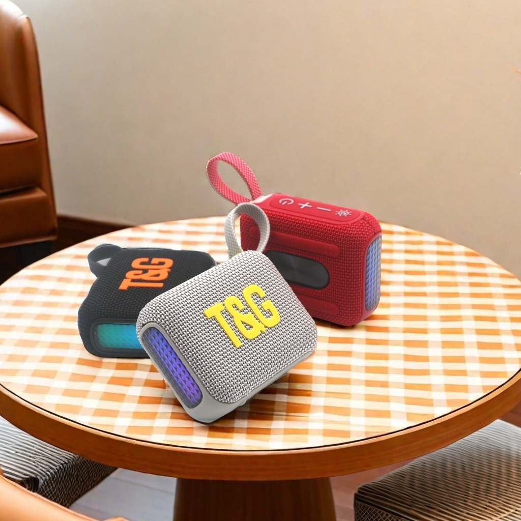 Nuevo TG445MINI Altavoz Bluetooth LED Iluminación colorida Tarjeta portátil al aire libre Explosiva Subwoofer de regalo pequeño