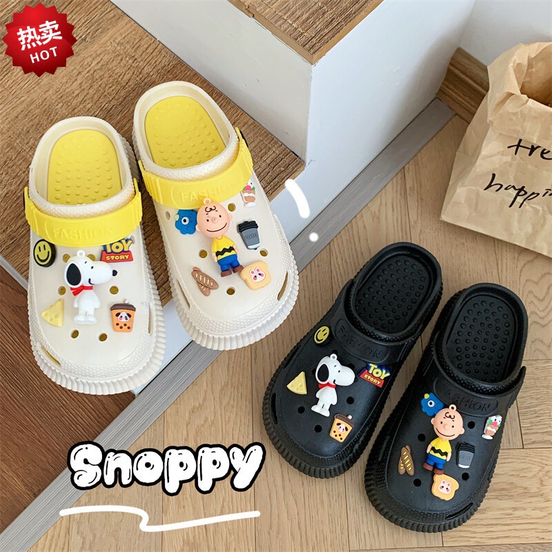 Croc Shoes for Women Ins Summer Outer Wear Cute Leader Dog Outer Wear Baotou Beach Soft Bottom Sandals for Women