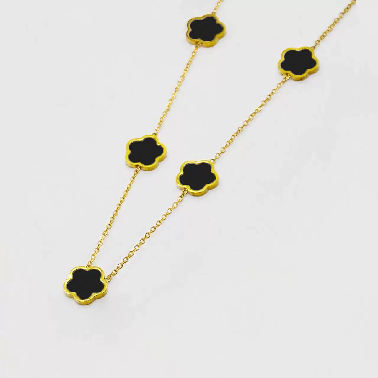 跨境爆款五叶草五花项链电镀18K女时尚轻奢高级感潮流女士项链