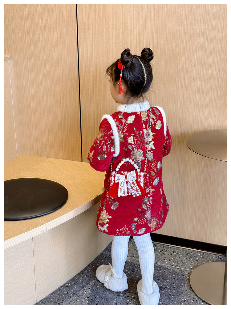 Women's Cotton And Linen Plaid Cherry Bow Knot Cute Beading Pearls Shell Flip Cover Crossbody Bag display picture 27