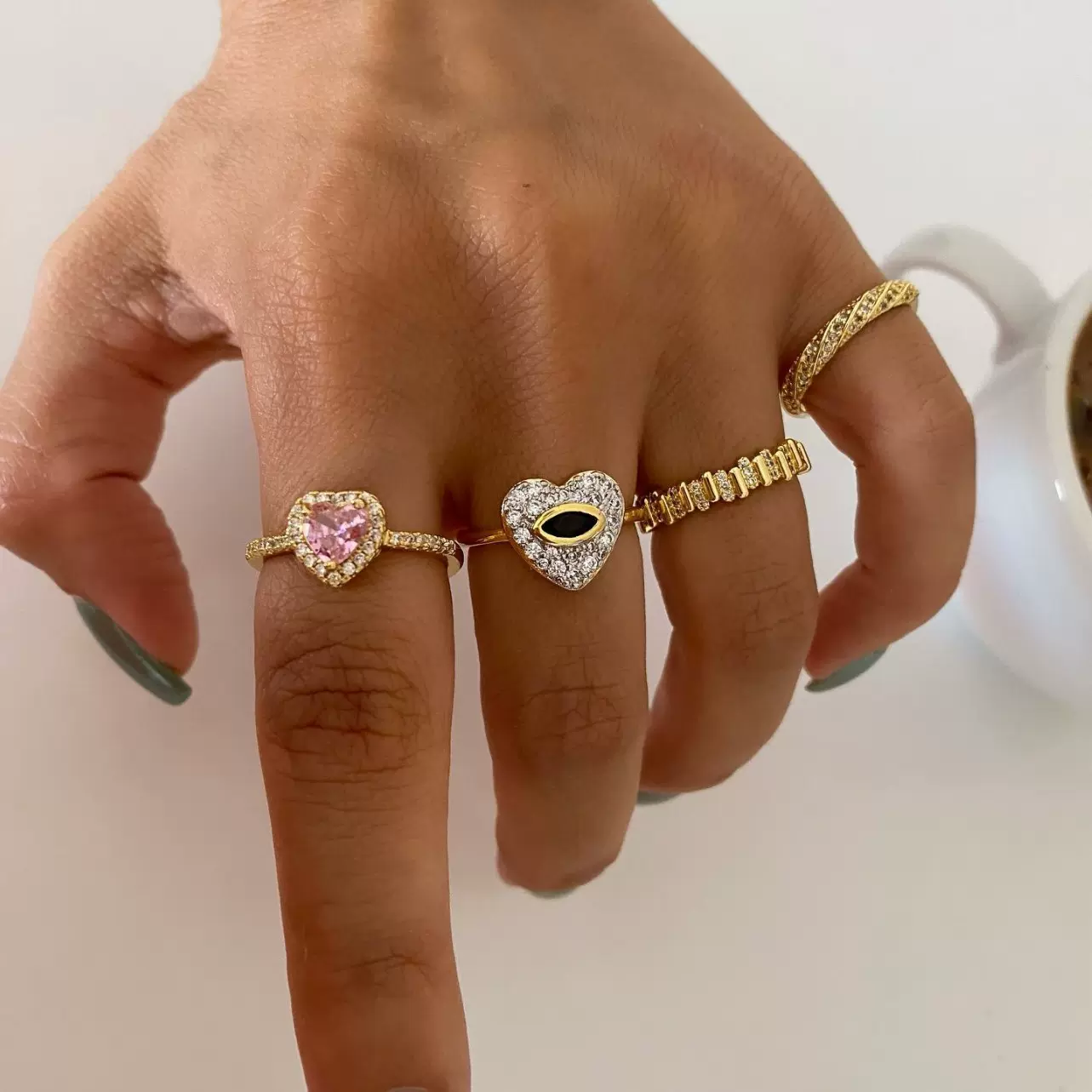 恶魔之眼女士戒指批发 小众设计感爱心满钻轻奢几何螺旋指环饰品