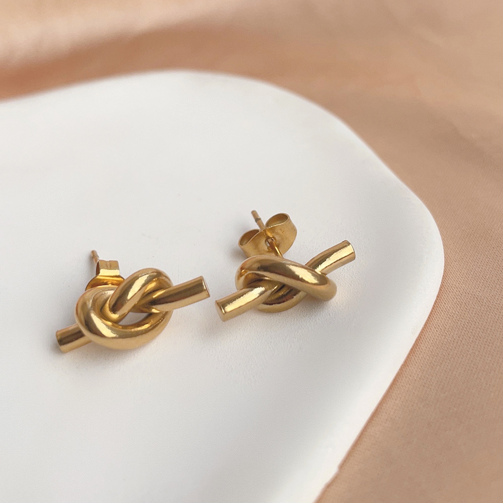 Knot Pattern 1 Pair Simple Style Knot Plating Titanium Steel Ear Studs