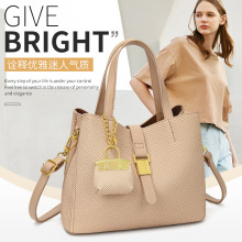 时尚大容量水桶包包女2025新款质感手提包休闲百搭多层单肩斜挎包
