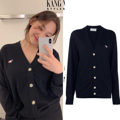 Cardigan de lã de manga comprida com logotipo clássico de três cores bordado de raposa pequena Mai*on Kit*une francês, mesmo estilo de Meina.