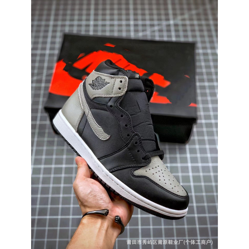 Putian Pure Original Aj1 Basketball Shoes Joe 1 High-Top Black and White Panda Chicago Buckle Men's and Women's Sports Shoes Casual Sneakers