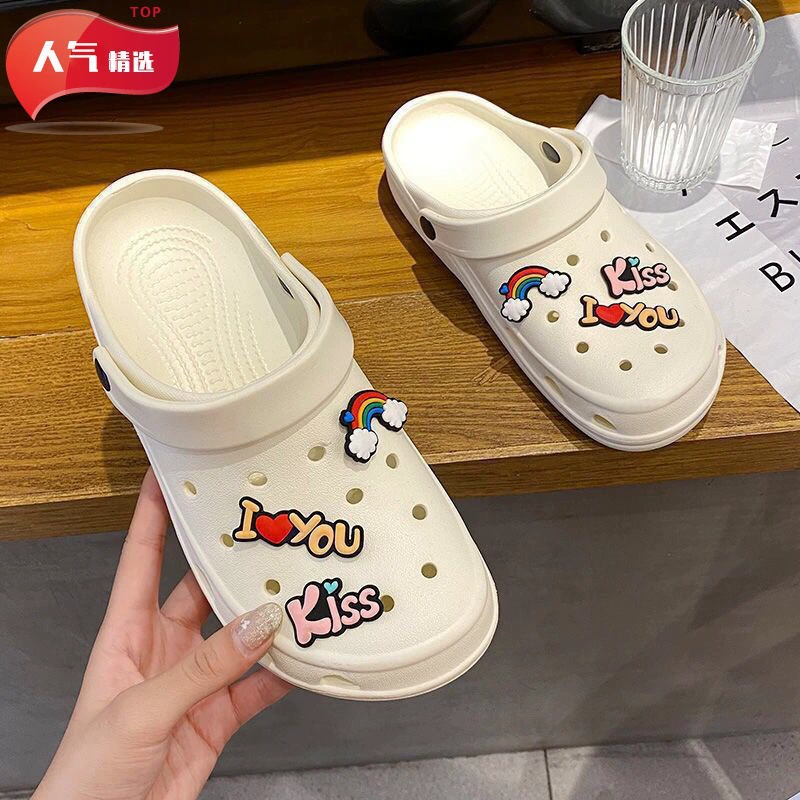 2024 Новый стиль туфли с опущенными отверстиями, женские нескользящие мягкие подошвы, Женская Студенческая пара, с закрытым носком, милые пляжные сандалии для медсестер