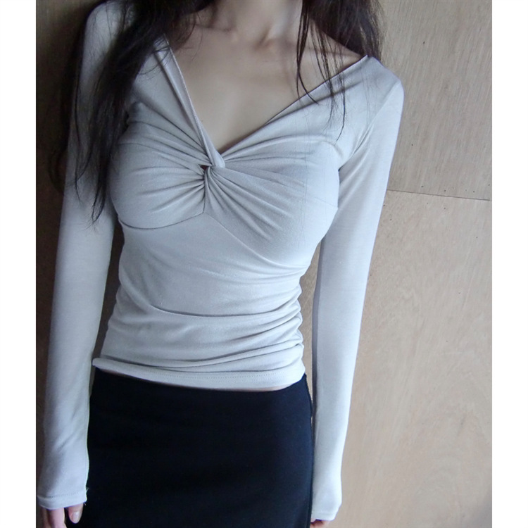 Korean Dongdaemun double-sided twisted V-back slim-fit long-sleeve T-shirt 26 summer new style for women Korean Dongdaemun double-sided twisted V-back slim-fit long-sleeve T-shirt 26 summer new style for women